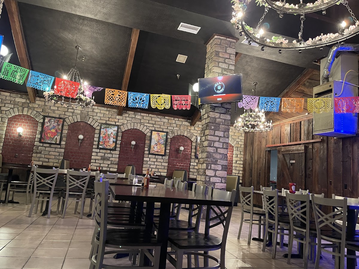 Banner Chapimex Mexican Restaurant & Grill 03